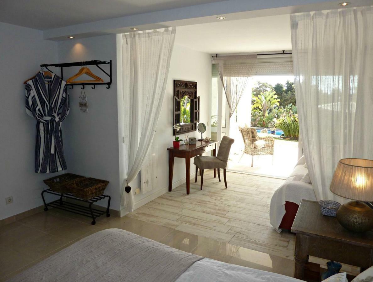 Villa Breeze Boutique Guest Rooms, Marbella Exterior photo